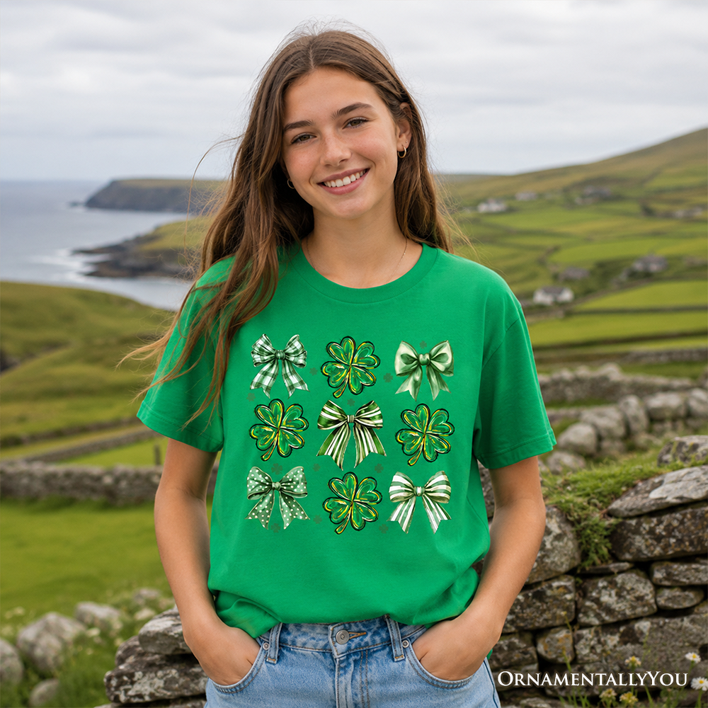 Kids Coquette Clover Bows St Patrick's Day T-Shirt, Green Irish Lucky Shamrock Tee for Youth